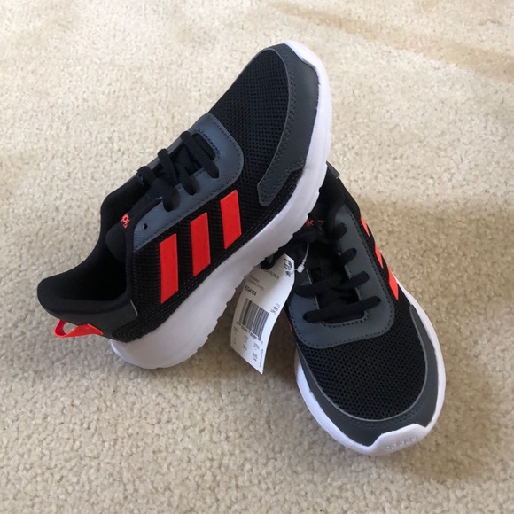 NWT Adidas Kids Shoes Sneakers - Picture 3 of 6
